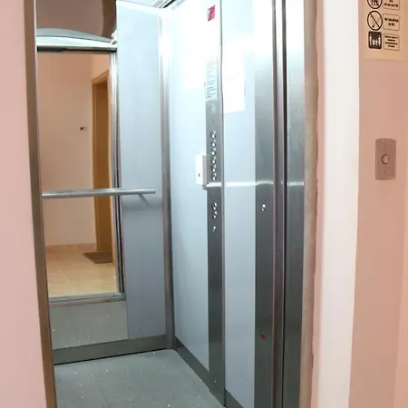 Apartament Bratanov Sunny Dreams *