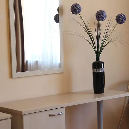 Apartament Bratanov Sunny Dreams